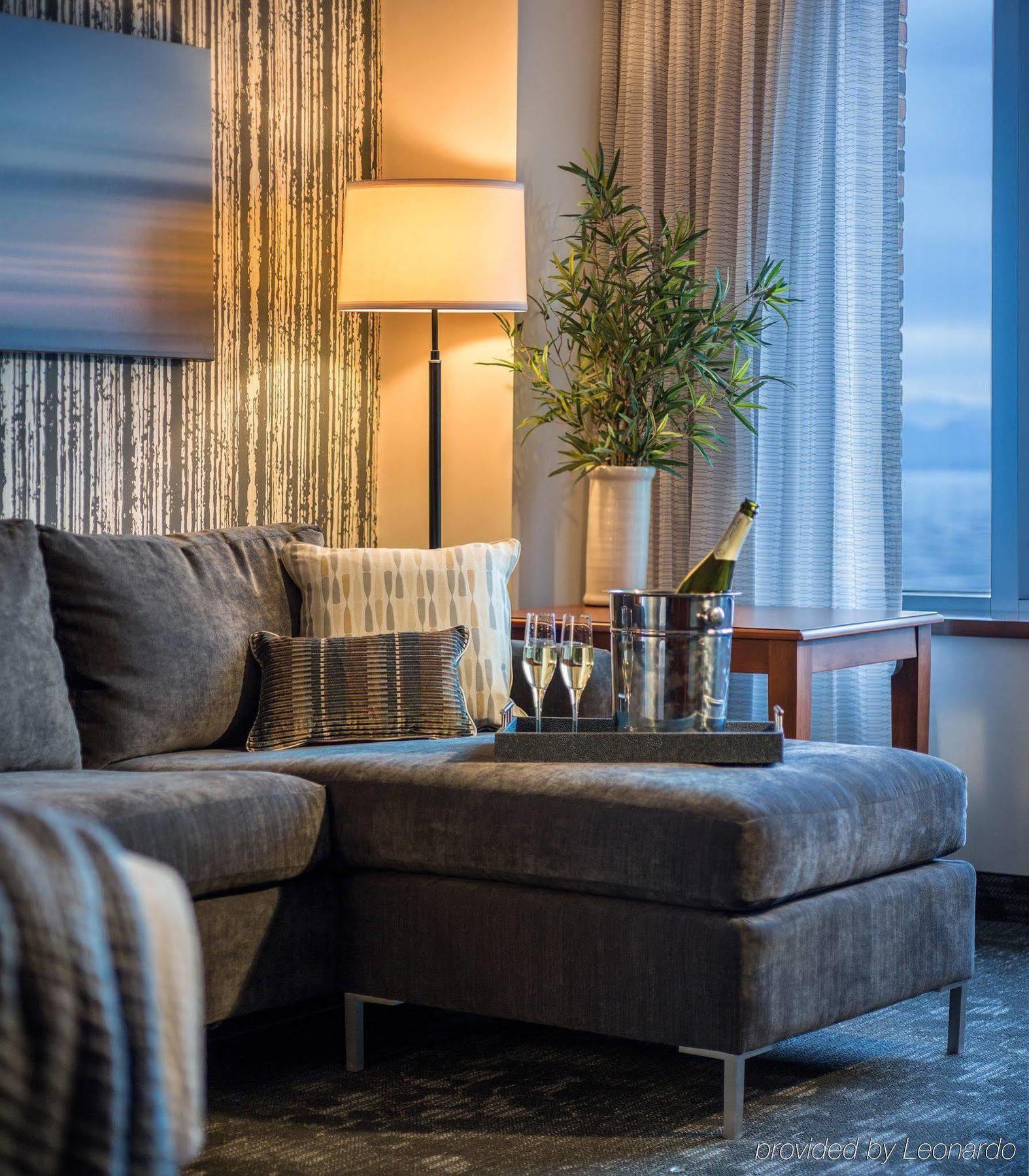 ホテル Courtyard Burlington Harbor エクステリア 写真
